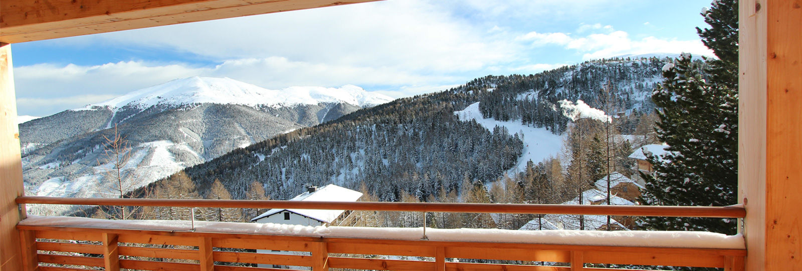 uitzicht piste balkon winter